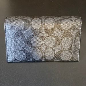 COACH- Unisex Bifold Wallet.